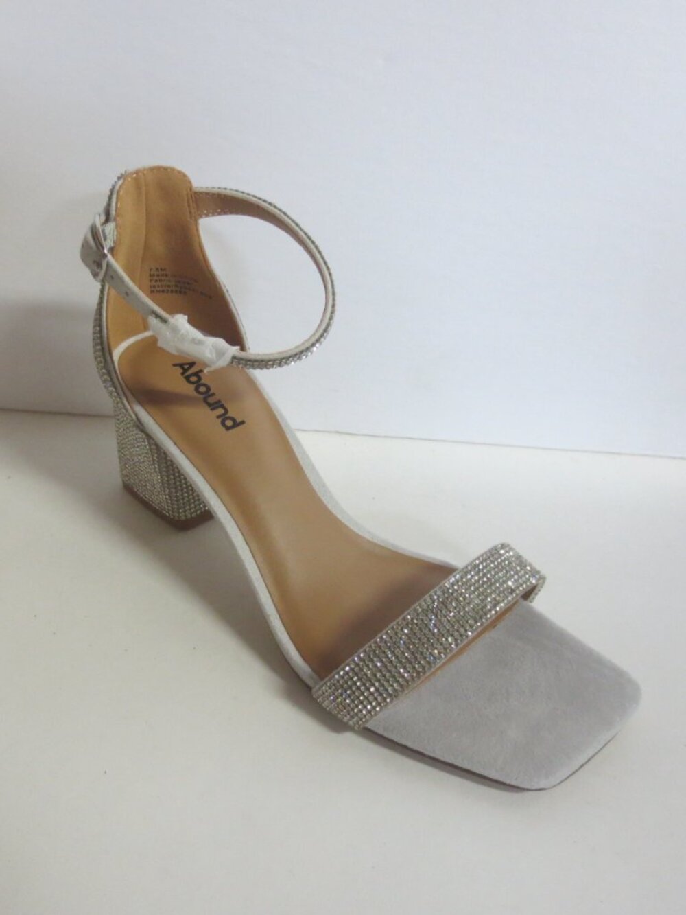 ABOUND WOMEN'S FINN 3 FAB SILVER STONE SANDALS - US 7.5M